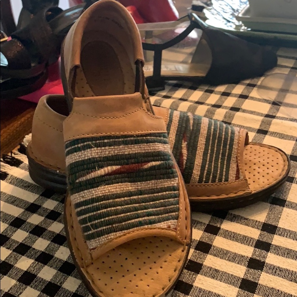 Comfy fabric sandals